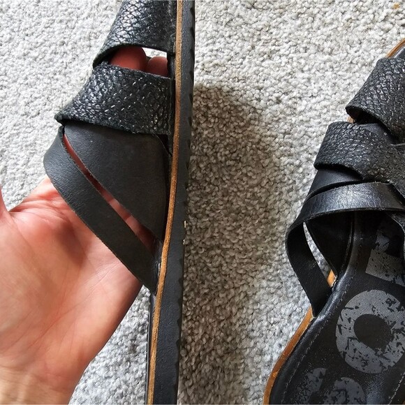 Sorel Black Leather Snake Print Sandals - Picture 6 of 6